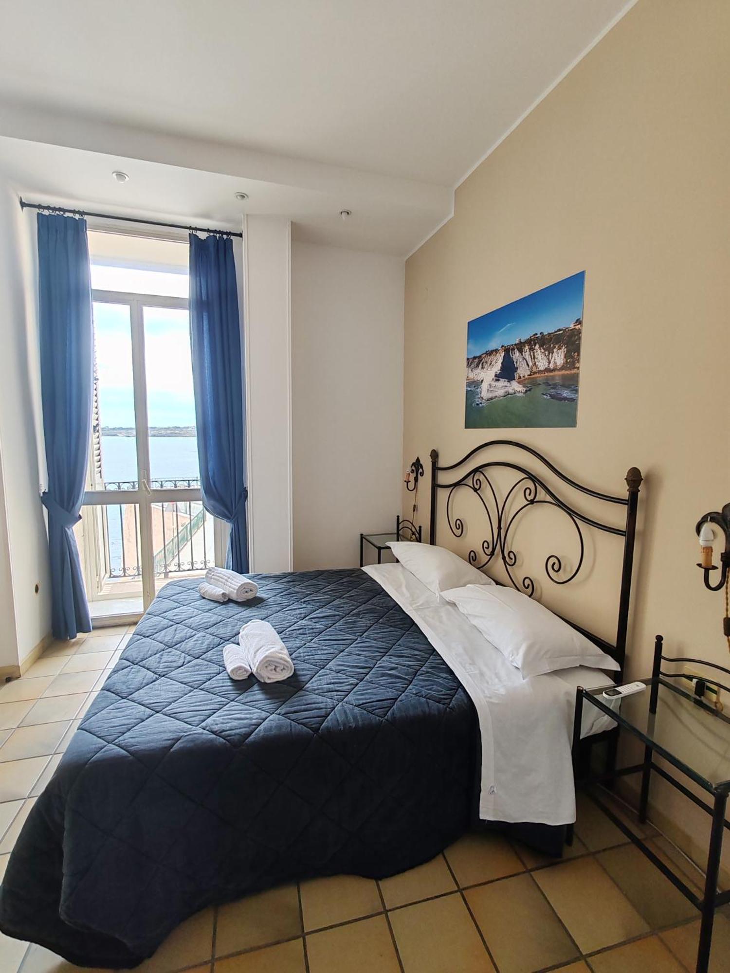 Life Hotels Residence Dei Baroni Syracuse Exterior foto